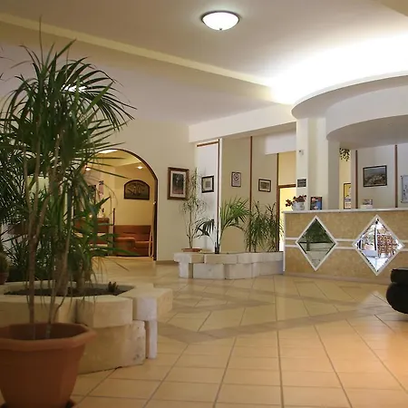 Apartahotel Felix 3*