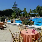 Felix Aparthotel 3*