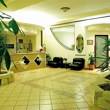 Aparthotel Felix Ricadi