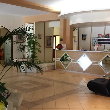 Felix Aparthotel Ricadi