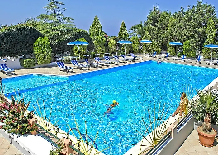 Aparthotel Felix Ricadi