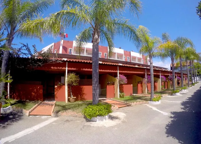 Apart-hotel Felix Ricadi