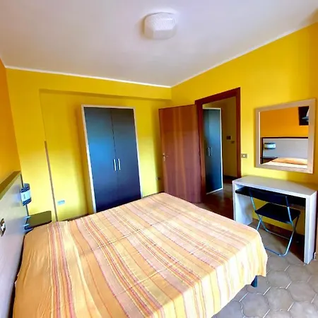 Felix Aparthotel