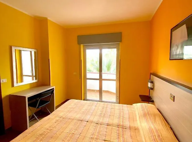 Felix 3* ריקאדי